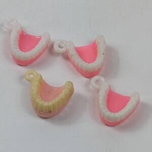 Set Of 4 Vintage Miniature Pink Denture Toy Charms Dental Gag Plastic .75" Lot